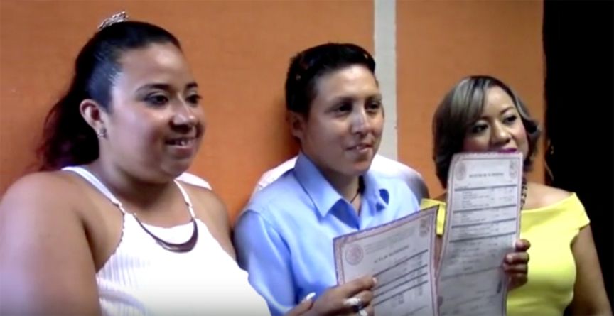 Casan en Nuevo Laredo a primera pareja del mismo sexo